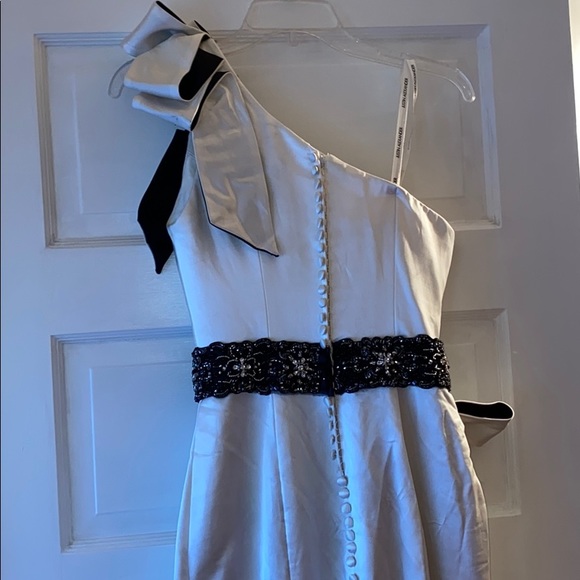 Justin Alexander Wedding Dress #8509 - Picture 6 of 14